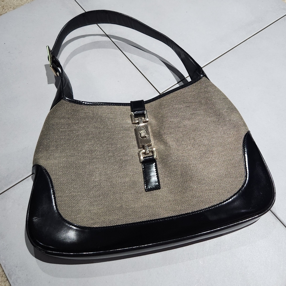 Gucci Jackie Shoulder Bag - Picture 2 of 16